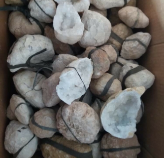 Selling White Quartz Geodes